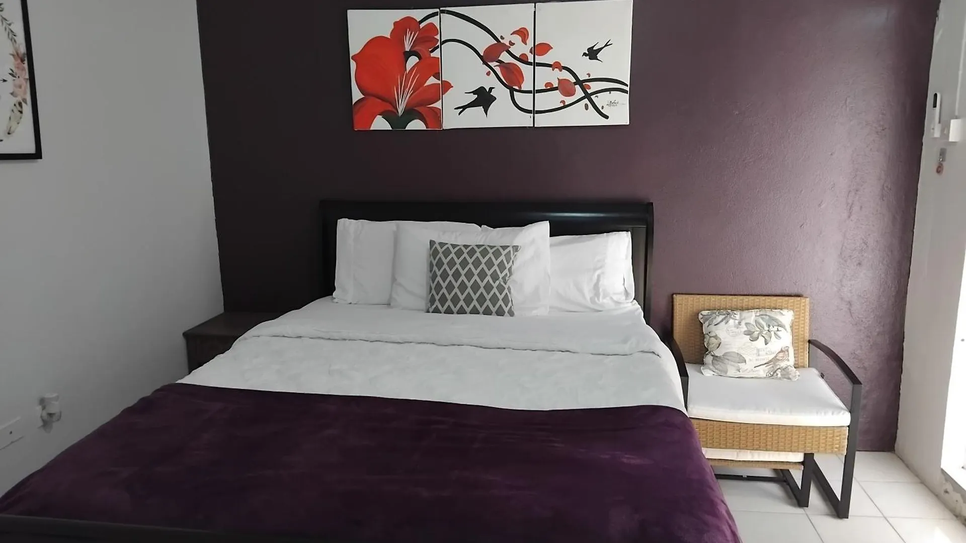 The Studio Apartment At Csompo Silver Manor Kupuis Affittacamere