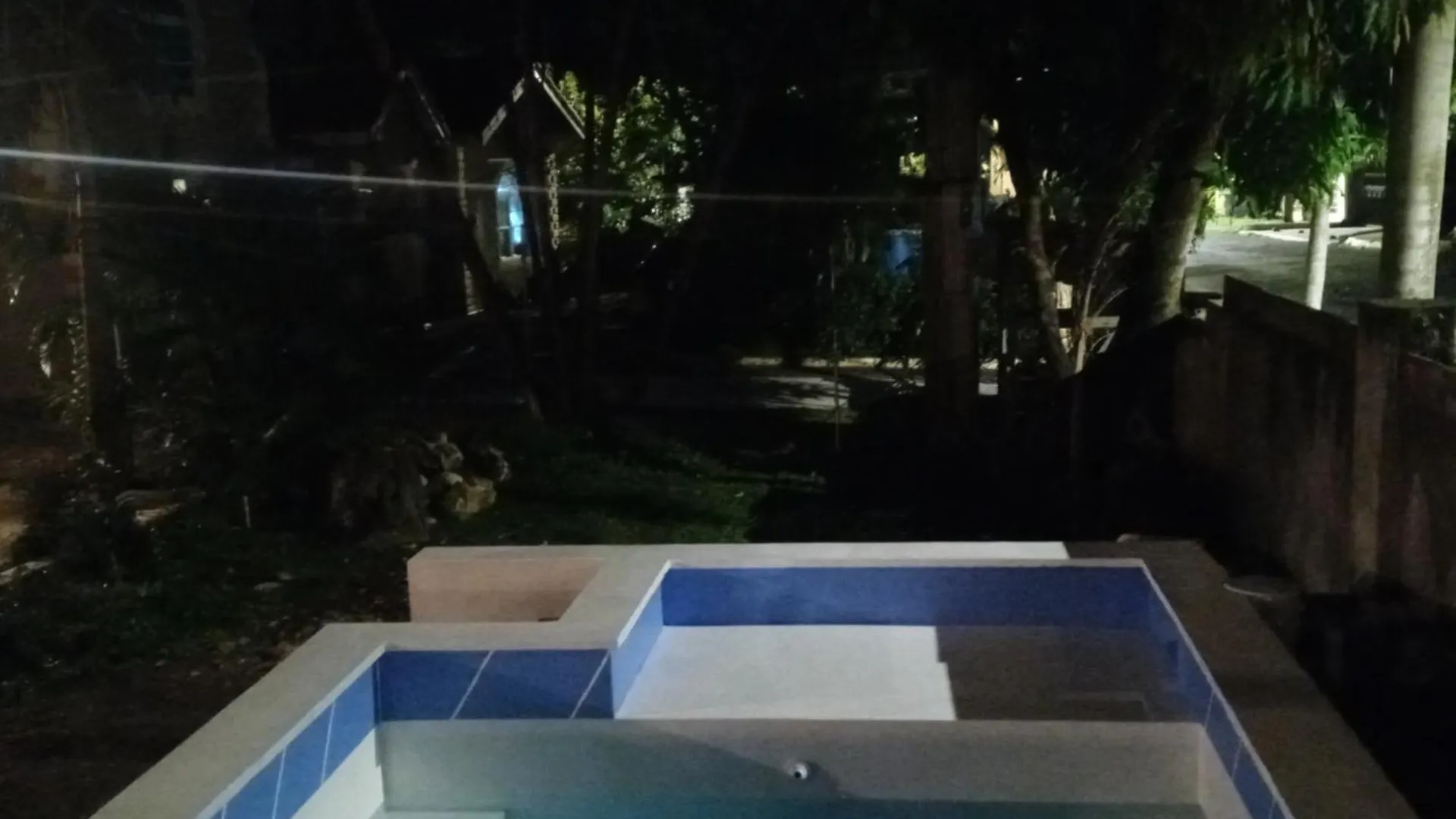 The Studio Apartment At Csompo Silver Manor Kupuis Jamaica
